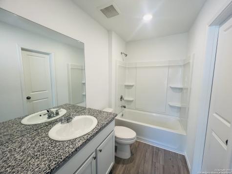 5475 Calton Bend San Antonio TX 78253