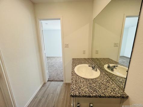 5475 Calton Bend San Antonio TX 78253