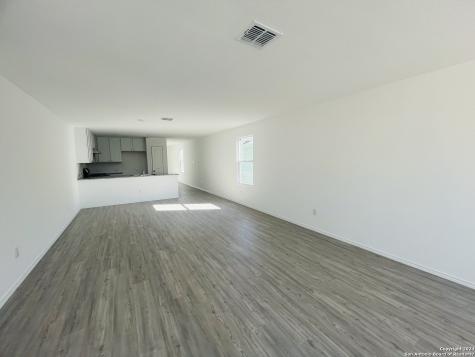 5475 Calton Bend San Antonio TX 78253