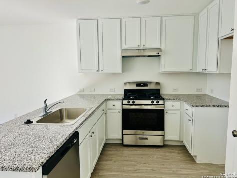 5475 Calton Bend San Antonio TX 78253