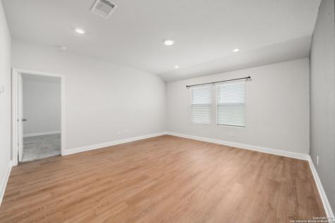 1080 Amble Oak Seguin TX 78155