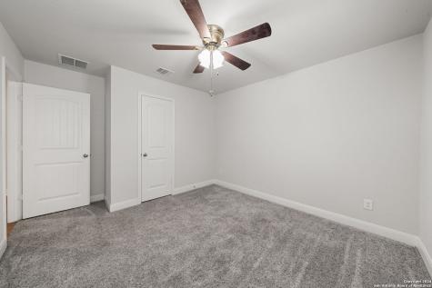 1080 Amble Oak Seguin TX 78155