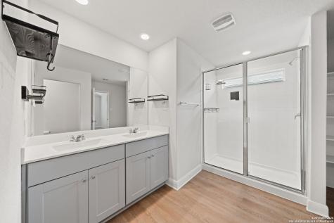 1080 Amble Oak Seguin TX 78155