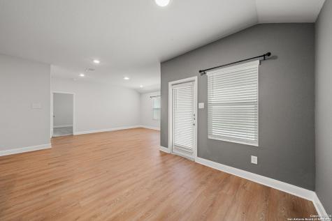 1080 Amble Oak Seguin TX 78155