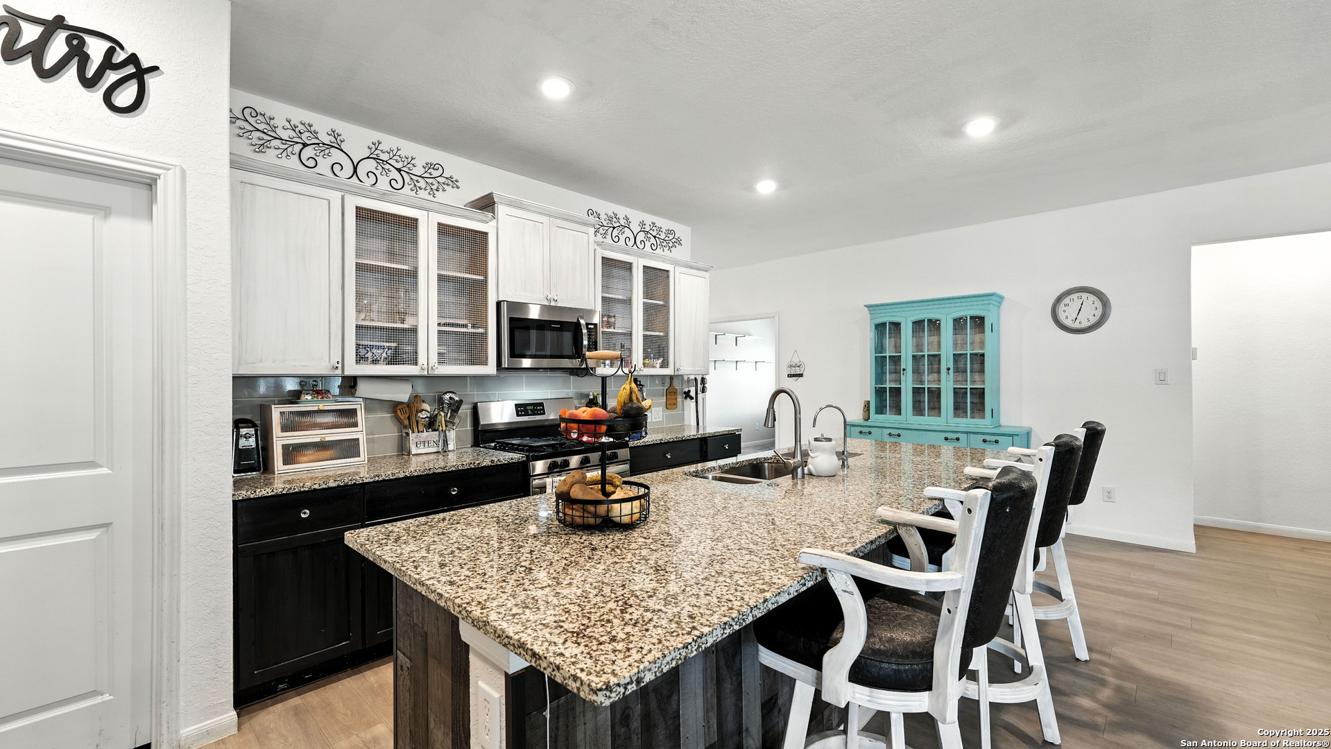 305 N Kowald Lane New Braunfels TX 78130
