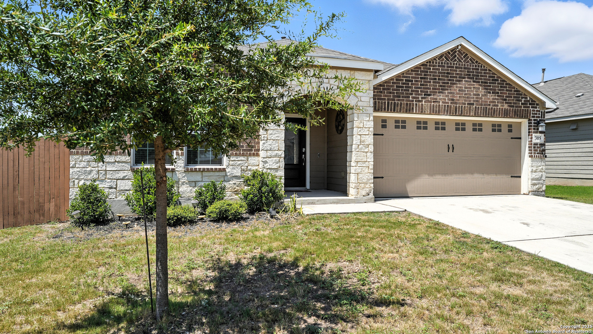 305 N Kowald Lane New Braunfels TX 78130
