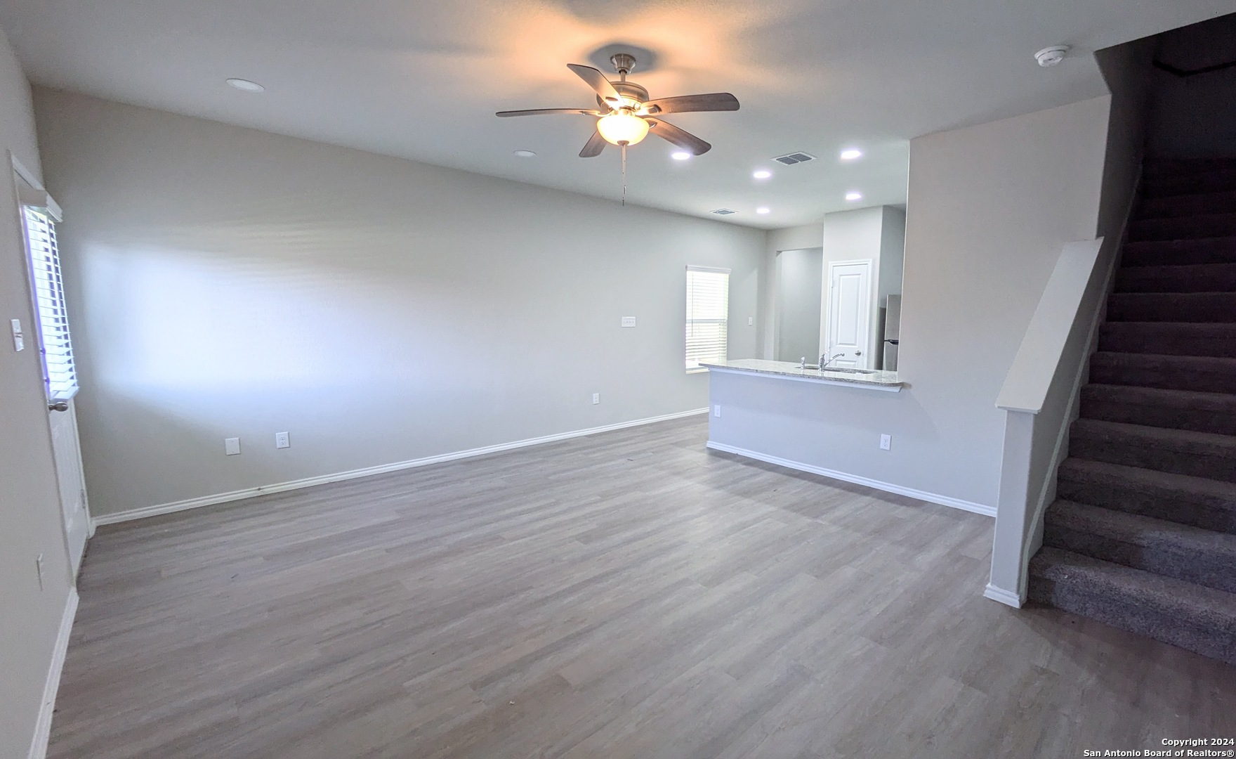 5330 Lisa Point Converse TX 78152