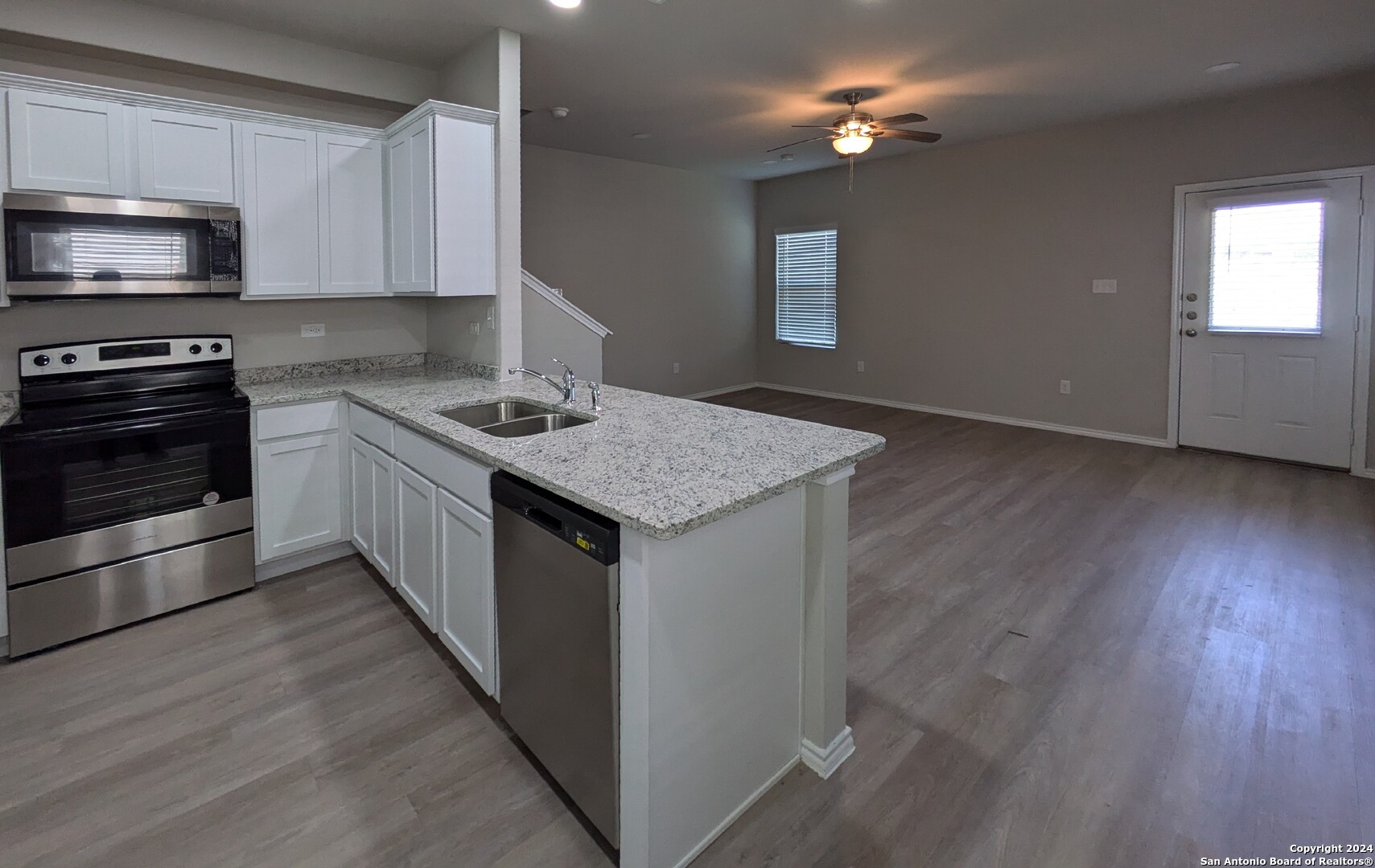 5330 Lisa Point Converse TX 78152