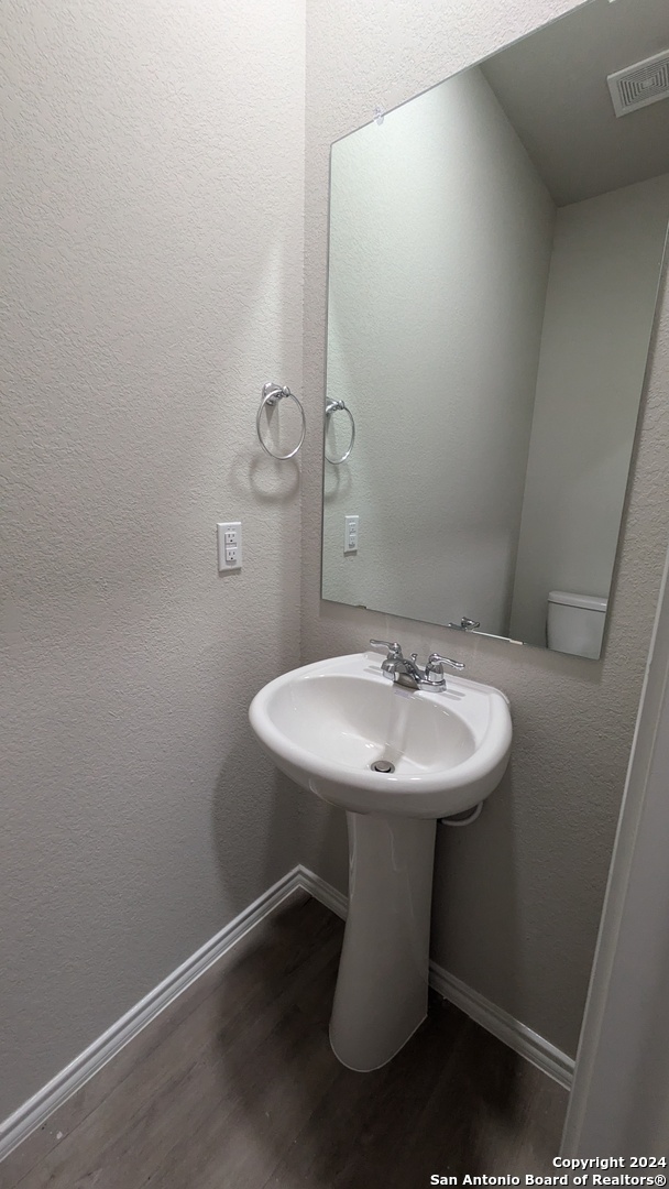 5330 Lisa Point Converse TX 78152