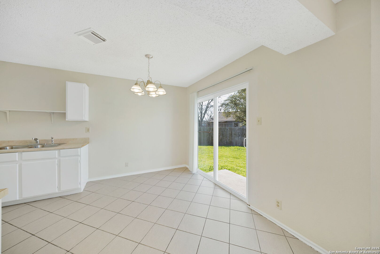2010 Muddy Peak Drive San Antonio TX 78245