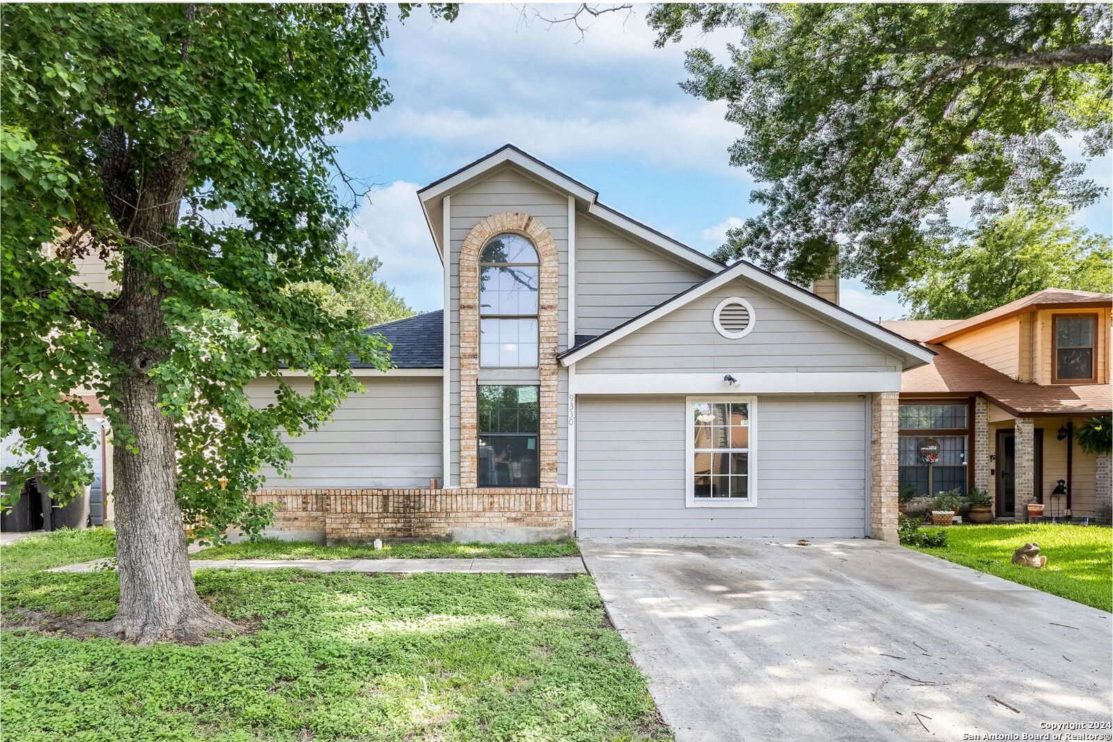 9330 Village Lance San Antonio TX 78250