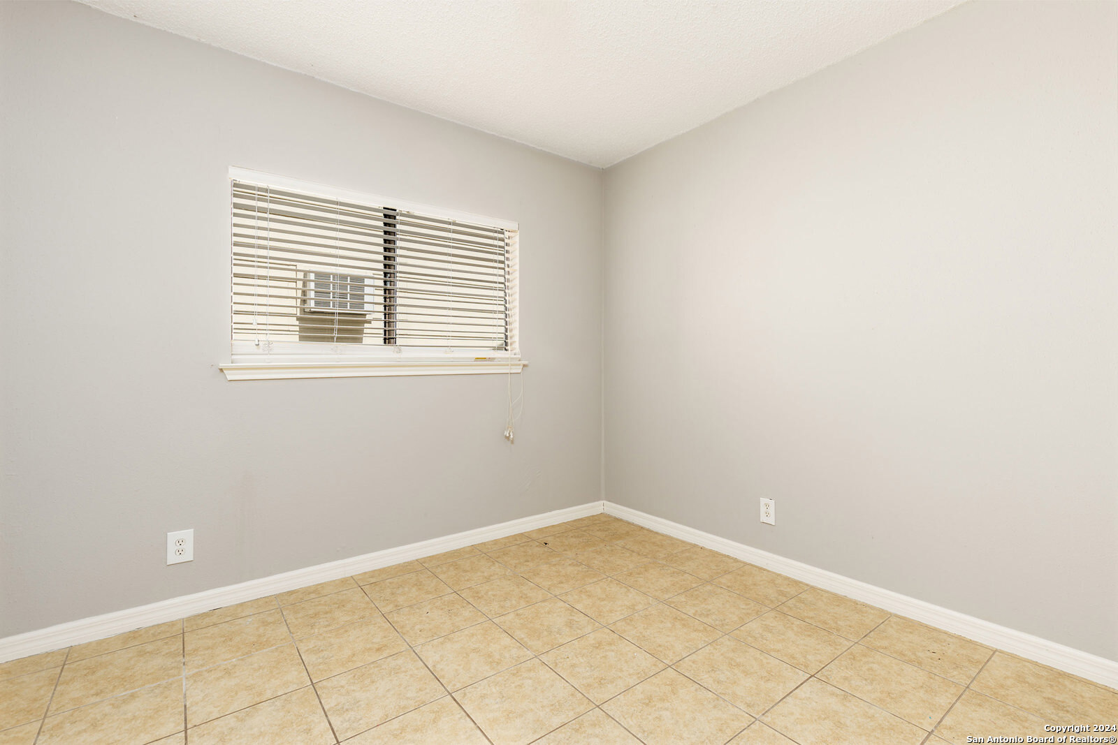 9330 Village Lance San Antonio TX 78250