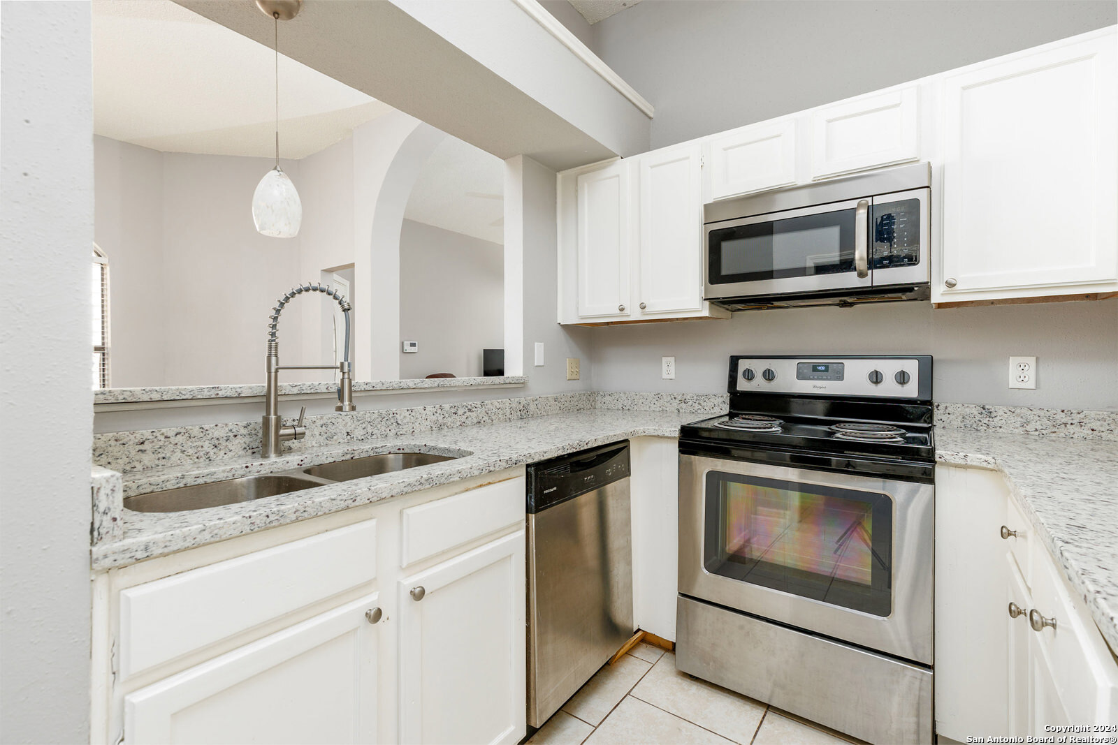9330 Village Lance San Antonio TX 78250