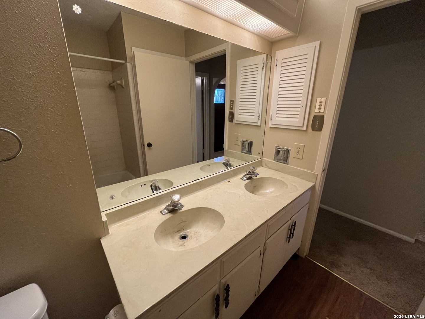 4526 Maybrook Woods Street San Antonio TX 78249