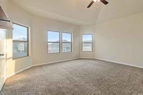1125 Amber Lake Seguin TX 78155