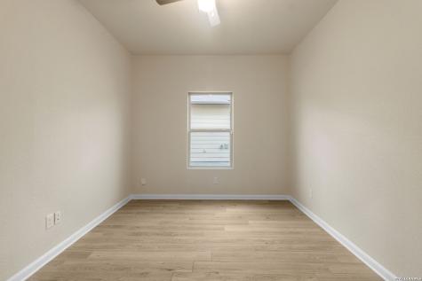 1125 Amber Lake Seguin TX 78155