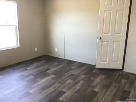 7380 Pittman Adkins TX 78101