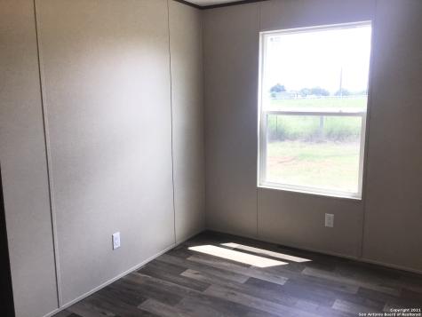 7380 Pittman Adkins TX 78101
