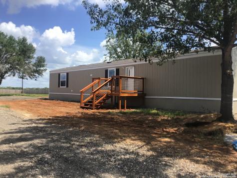7380 Pittman Adkins TX 78101