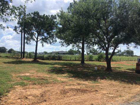 7380 Pittman Adkins TX 78101