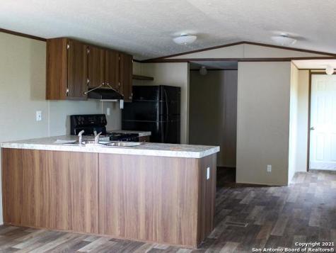 7380 Pittman Adkins TX 78101