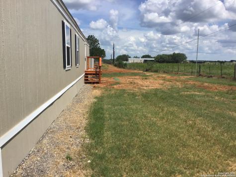 7380 Pittman Adkins TX 78101
