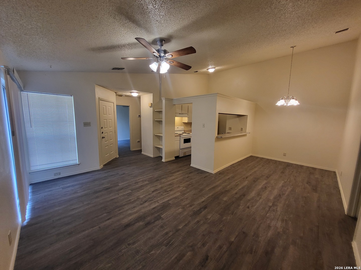 5253 Meadow Rise Street San Antonio TX 78250