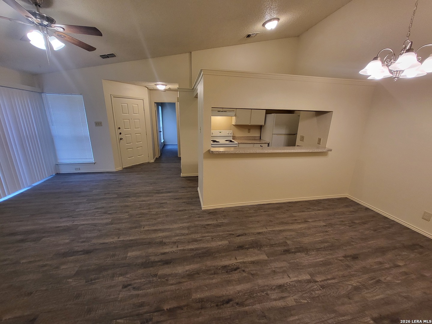 5253 Meadow Rise Street San Antonio TX 78250