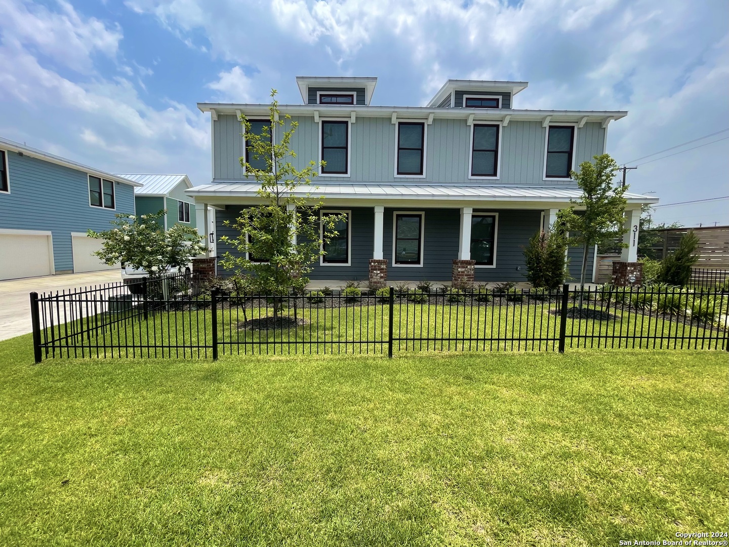 311 E Evergreen Street San Antonio TX 78212