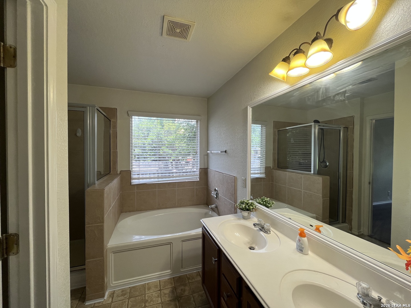 8803 Mainland Ridge San Antonio TX 78250