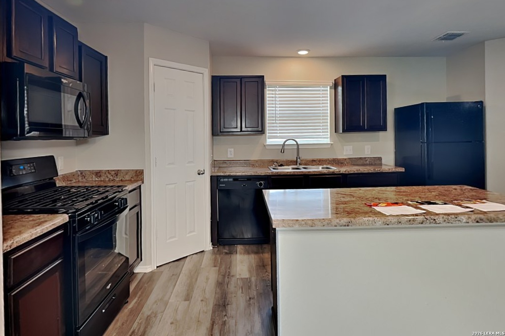 8233 Rocky Pebble San Antonio TX 78244