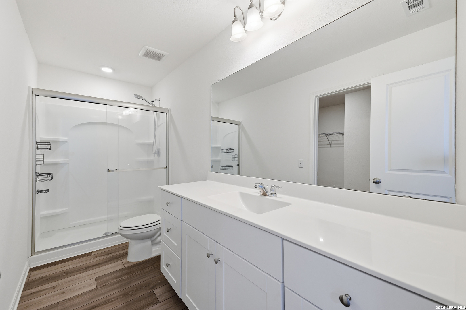 5483 Rue Girard Converse TX 78109