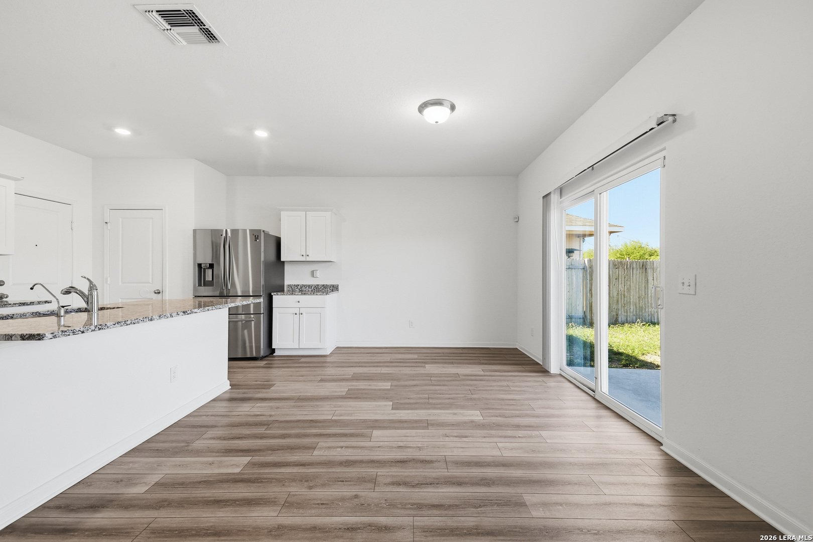 5483 Rue Girard Converse TX 78109