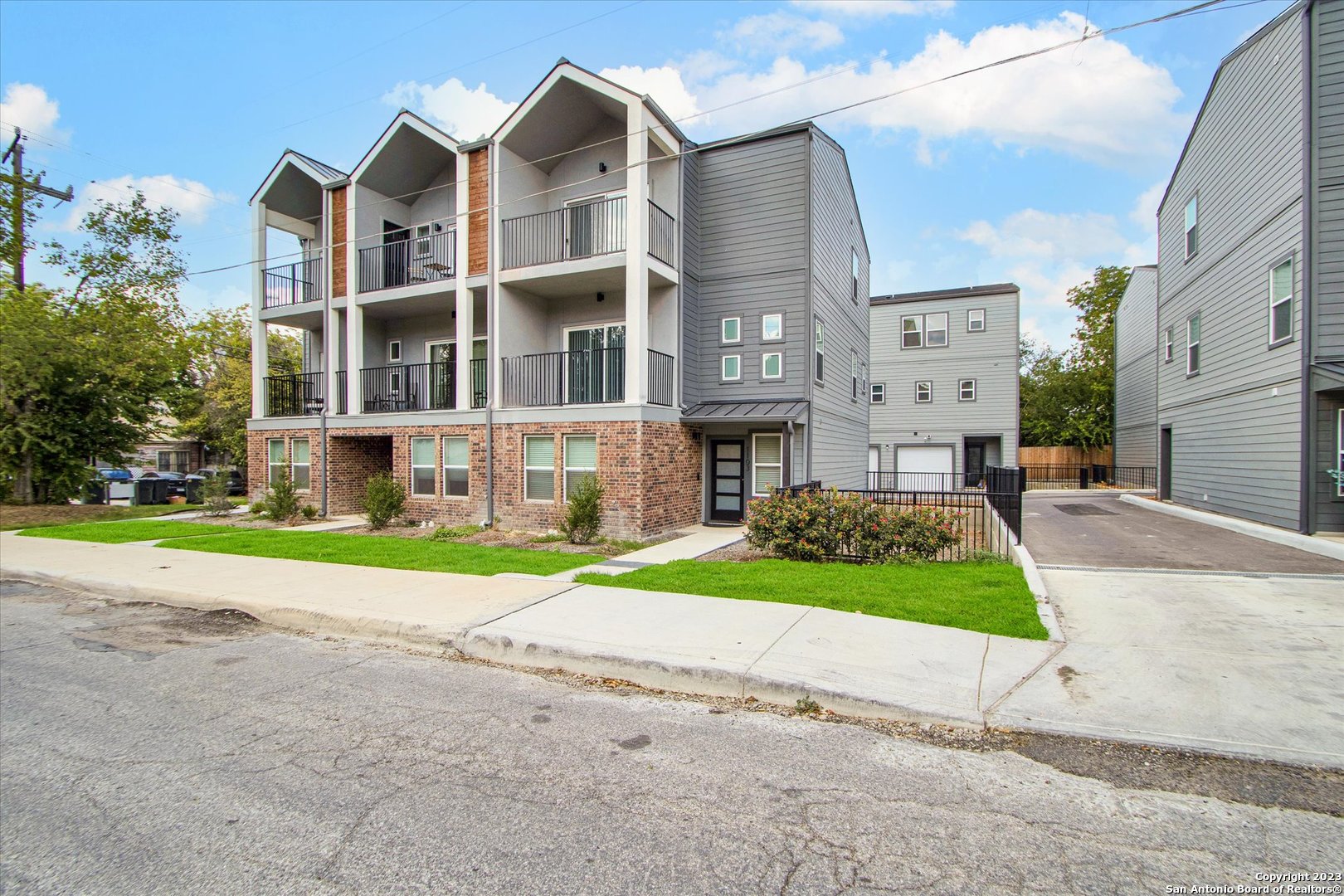 302 Tendick San Antonio TX 78209