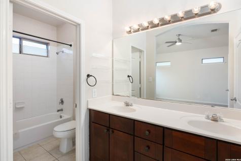 21623 Dion Village San Antonio TX 78258