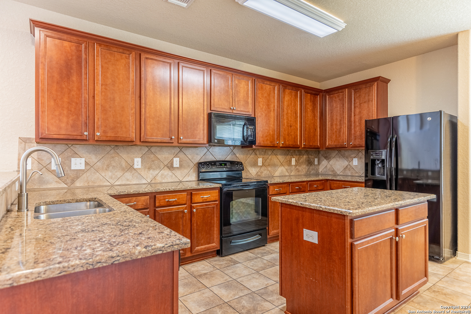 14010 Bella Donna San Antonio TX 78253
