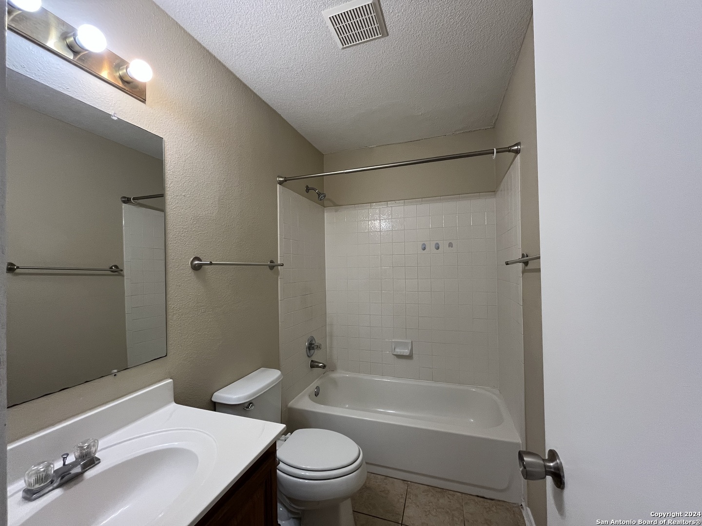 9145 Centro Bonito San Antonio TX 78245