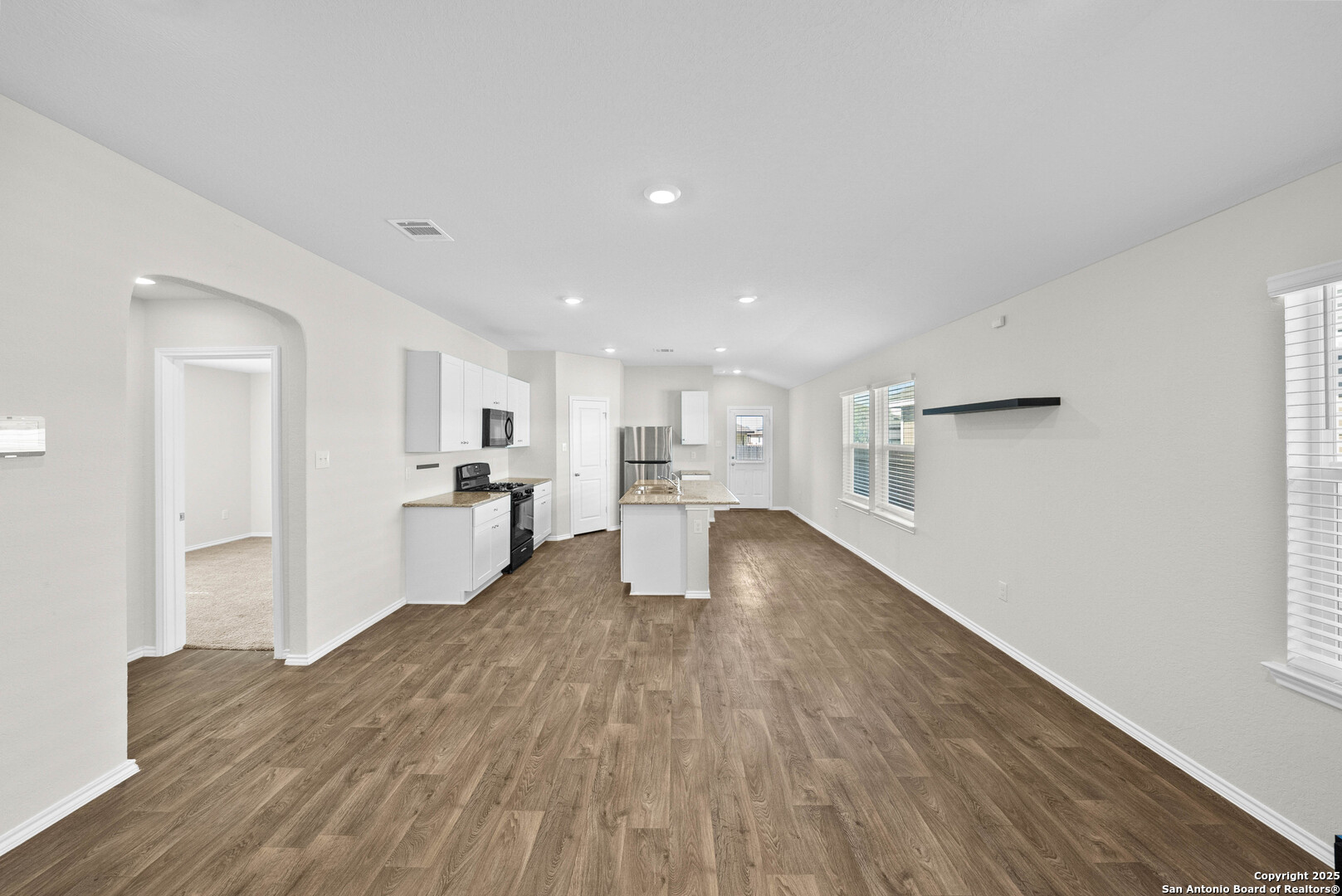 12118 Pease River San Antonio TX 78245
