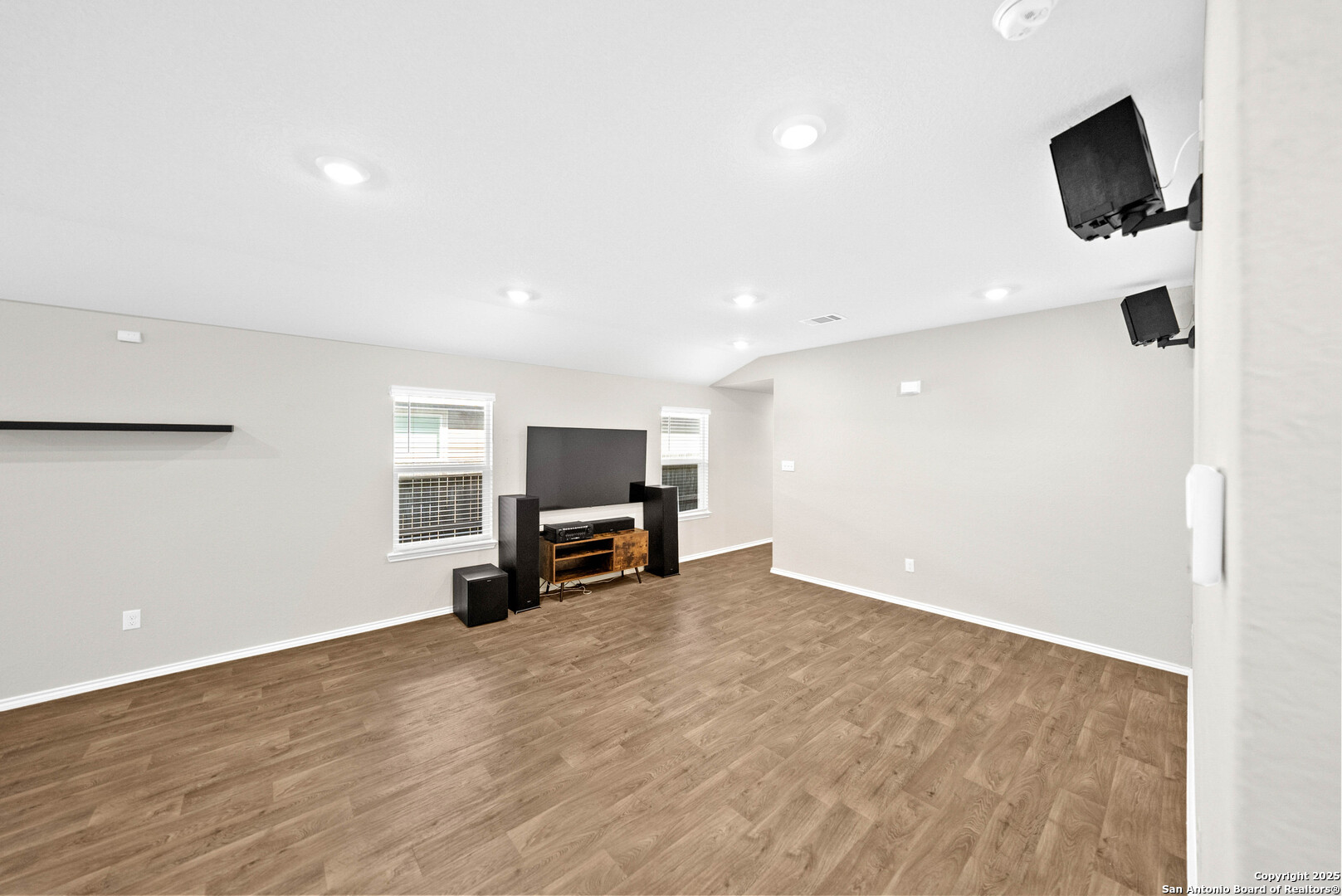 12118 Pease River San Antonio TX 78245