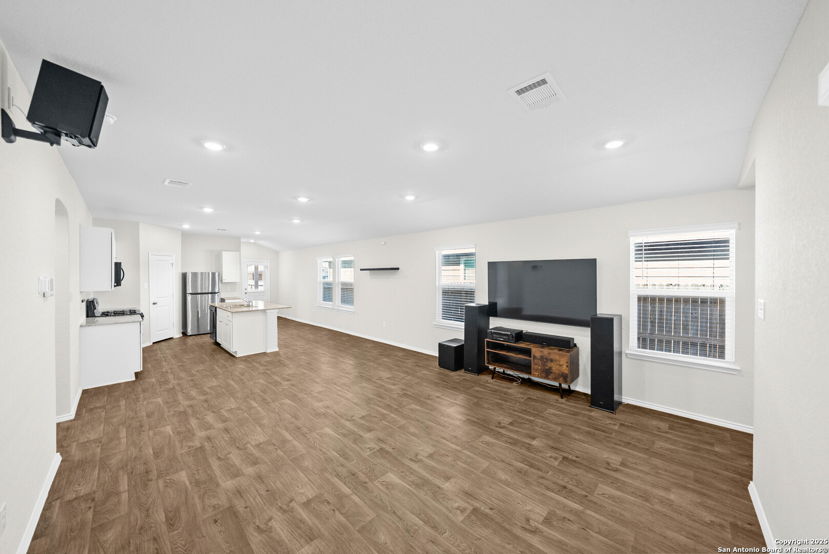 12118 Pease River San Antonio TX 78245