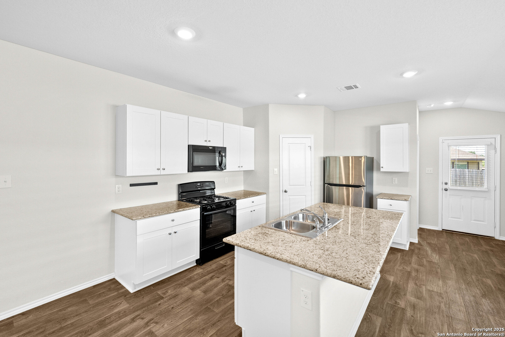 12118 Pease River San Antonio TX 78245