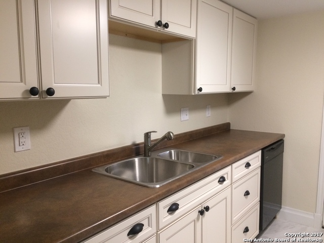 10515 Hillbrook Schertz TX 78108
