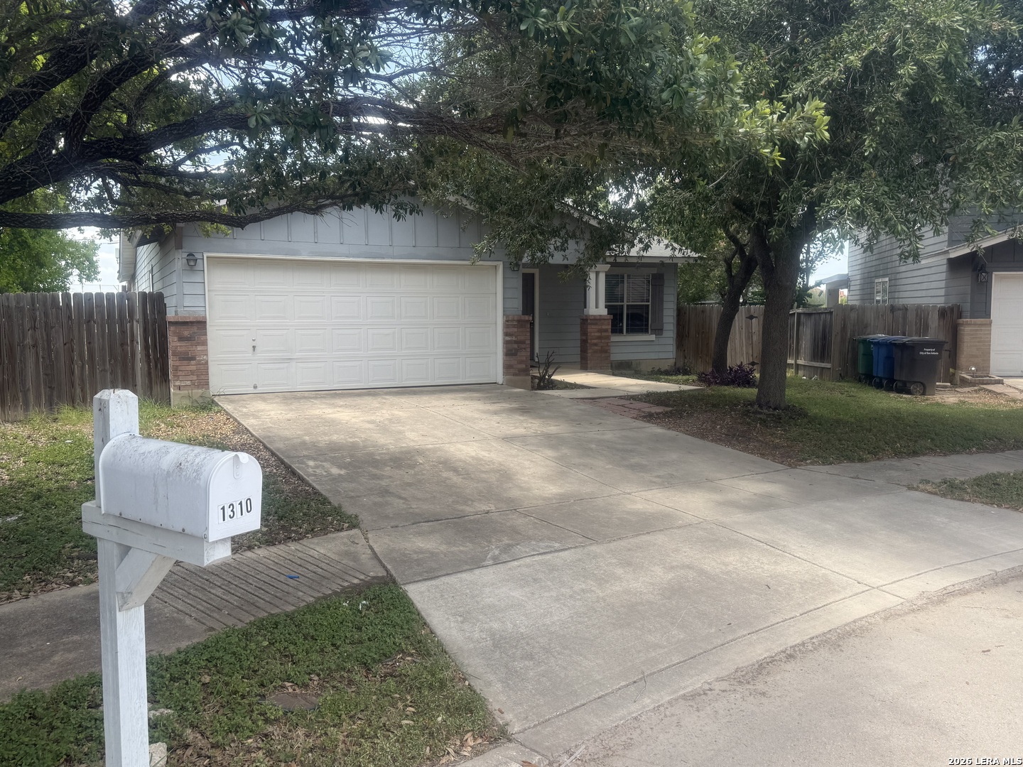 1310 Sunbend Falls San Antonio TX 78224