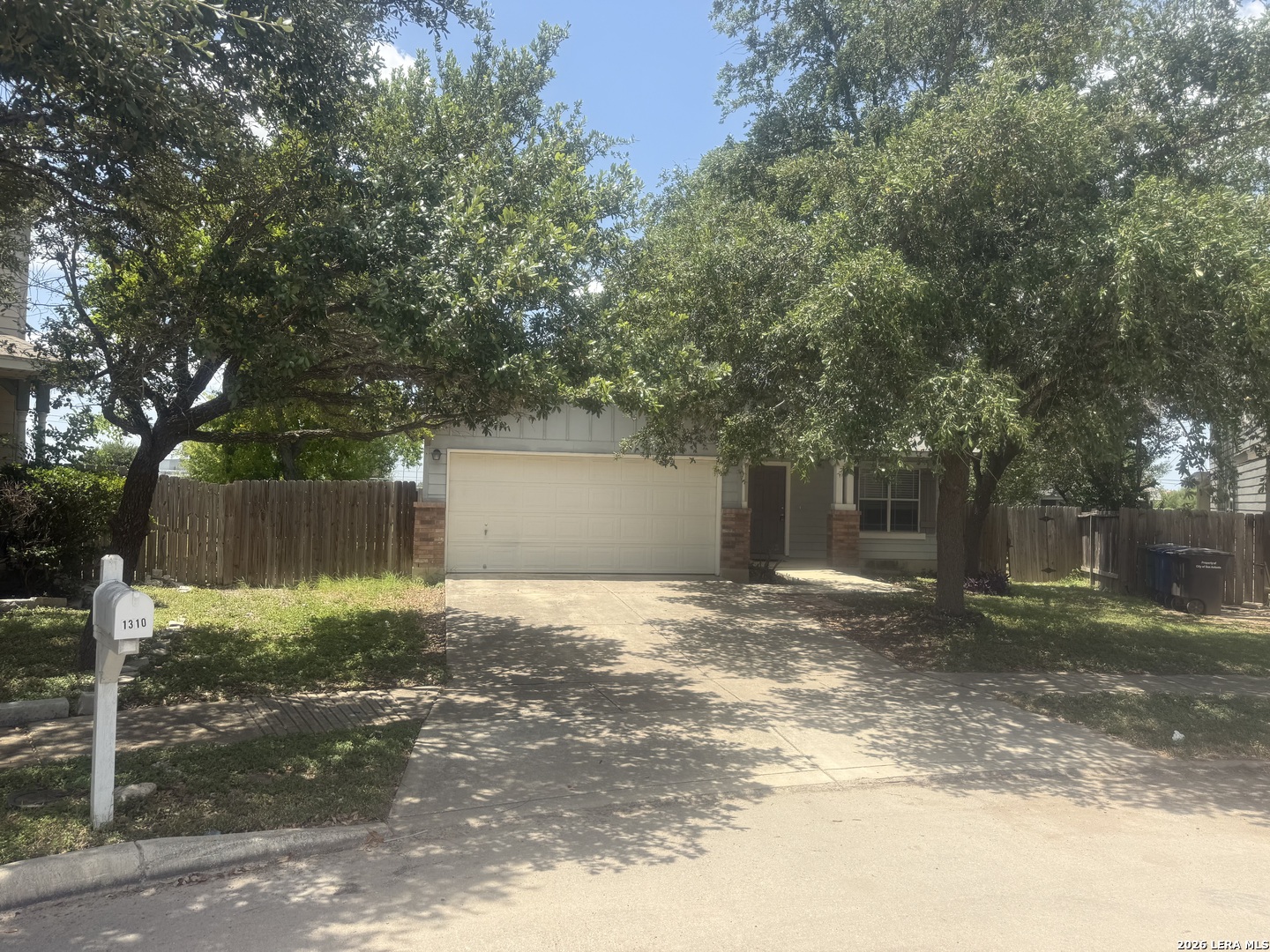 1310 Sunbend Falls San Antonio TX 78224