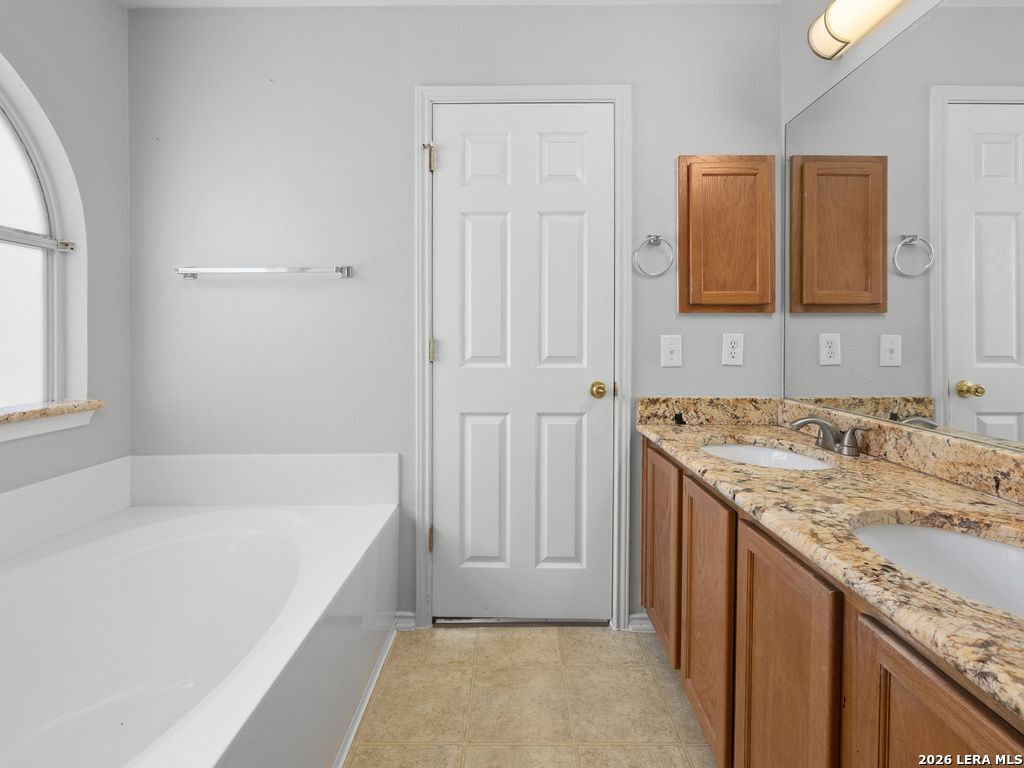 8964 Scarlet Creek Universal City TX 78148