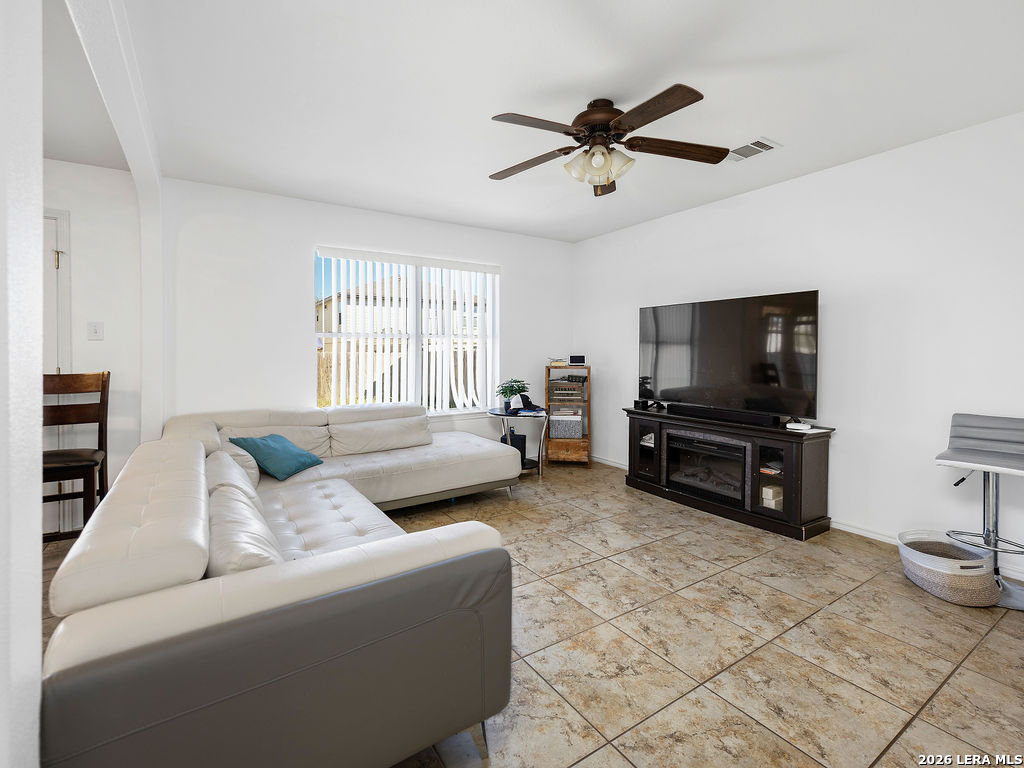 8964 Scarlet Creek Universal City TX 78148