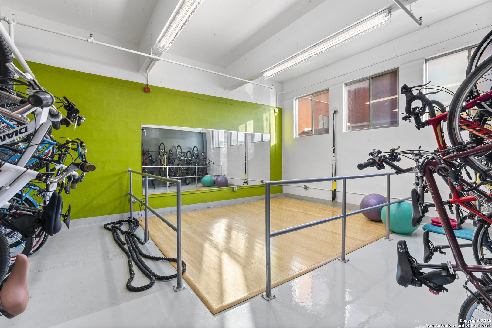 1331 S Flores San Antonio TX 78204