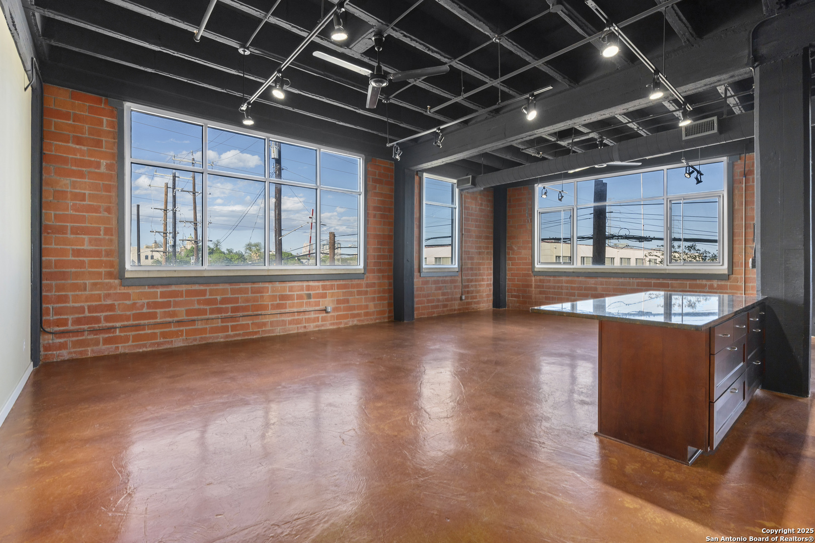 1331 S Flores San Antonio TX 78204