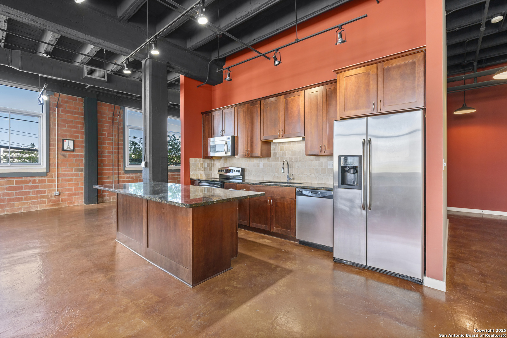 1331 S Flores San Antonio TX 78204