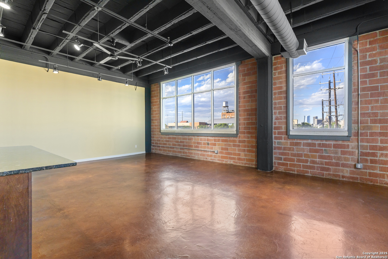 1331 S Flores San Antonio TX 78204